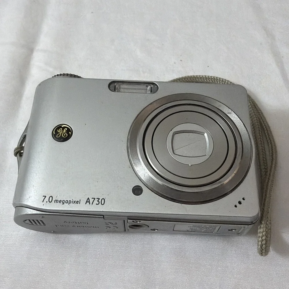 General Electric A730 Silve 2.5